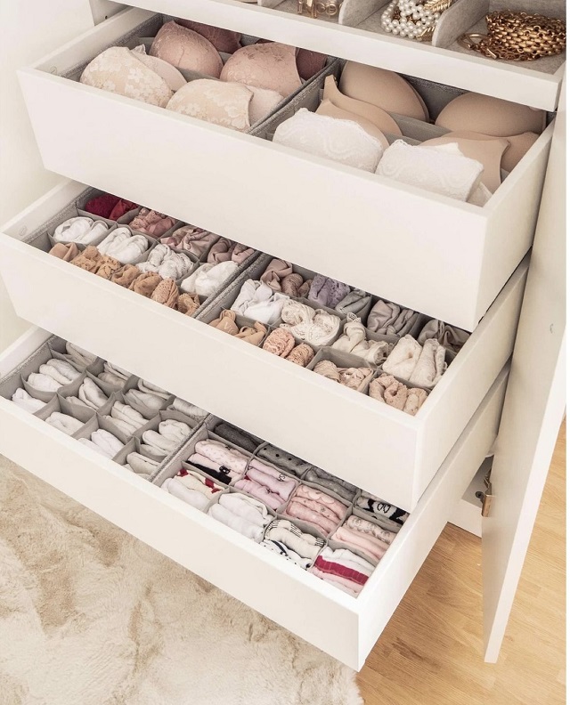 Tổng hợp các cách gập quần áo gọn gàng ngăn nắp, đơn giản