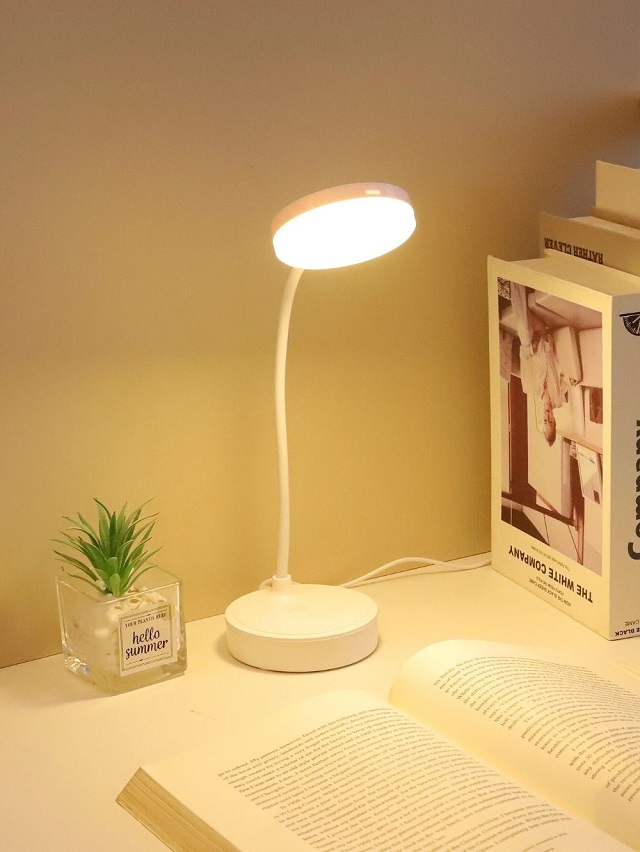 Đèn học chống cận – Giải pháp bảo vệ thị lực hiệu quả 