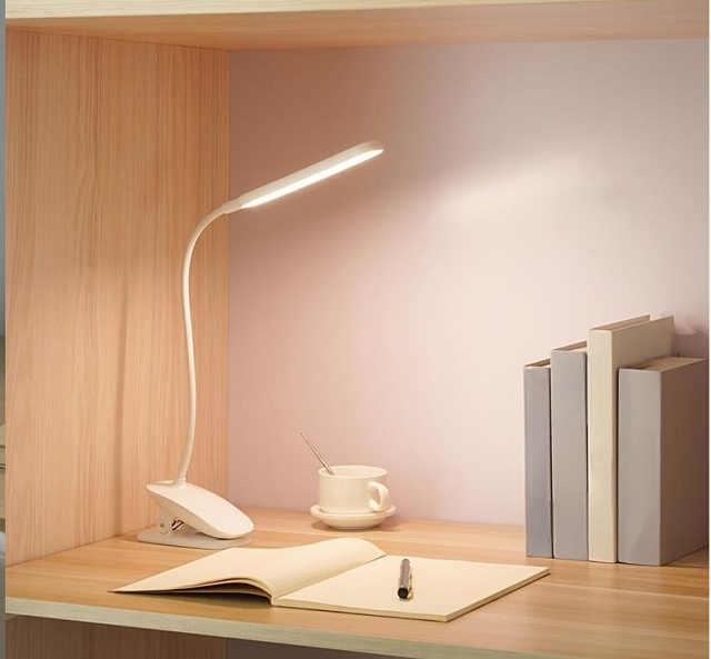 Đèn học chống cận – Giải pháp bảo vệ thị lực hiệu quả 