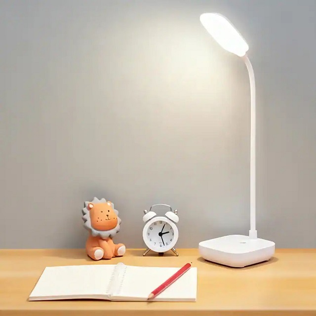 Đèn học chống cận – Giải pháp bảo vệ thị lực hiệu quả 