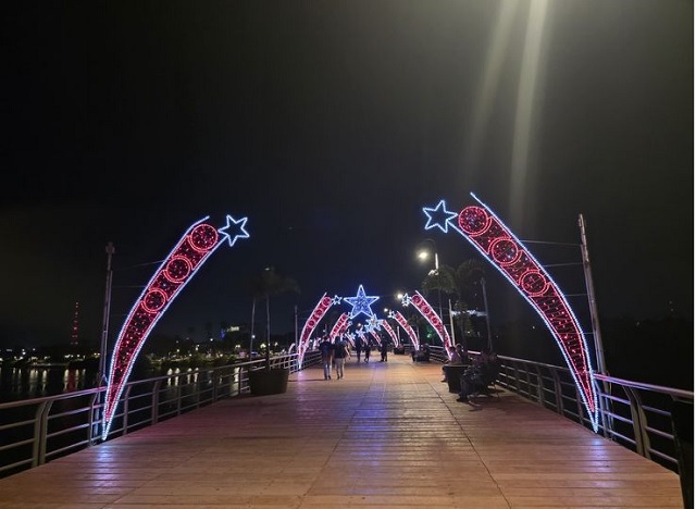 Mẫu đèn Led trang trí cột điện đường phố thẩm mỹ cao